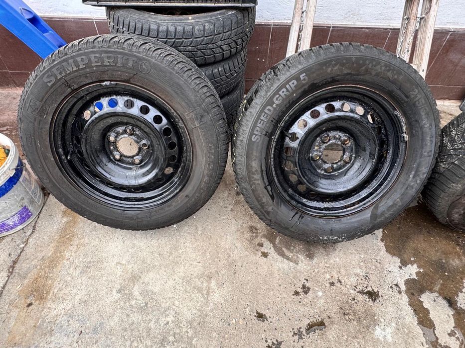 Set roti de iarna jante 215/65 R 16 Semperit