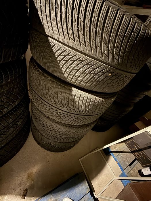 Cauciucuri iarna Michelin 295/35 R21