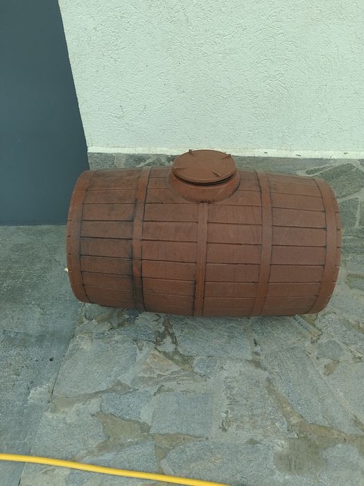 Пластмасово буре