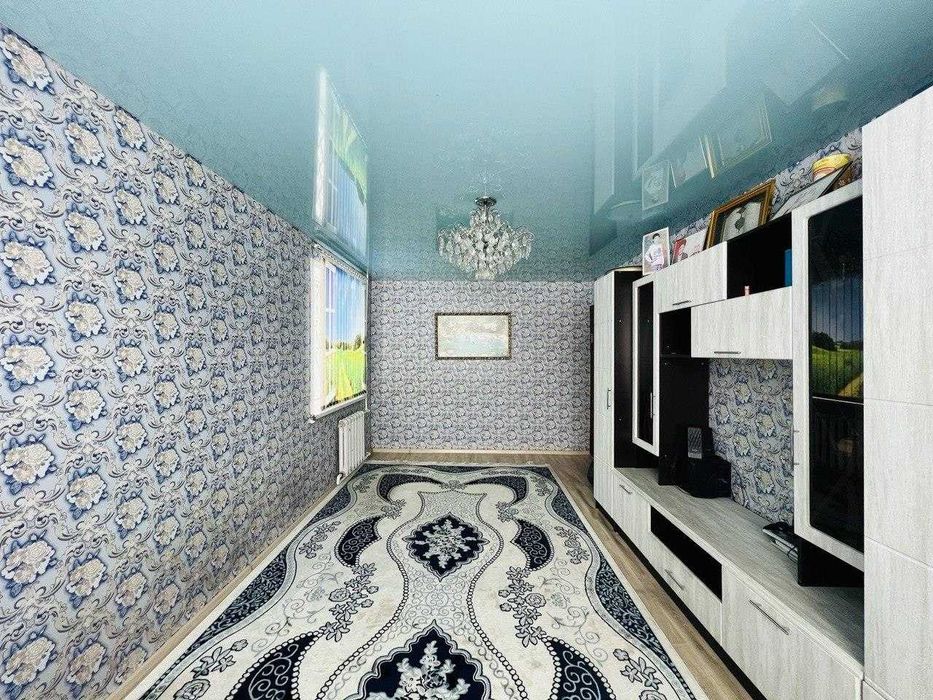 **Продам 3х кварт.с квадратным коридором в 6мкр р-н 10 школы