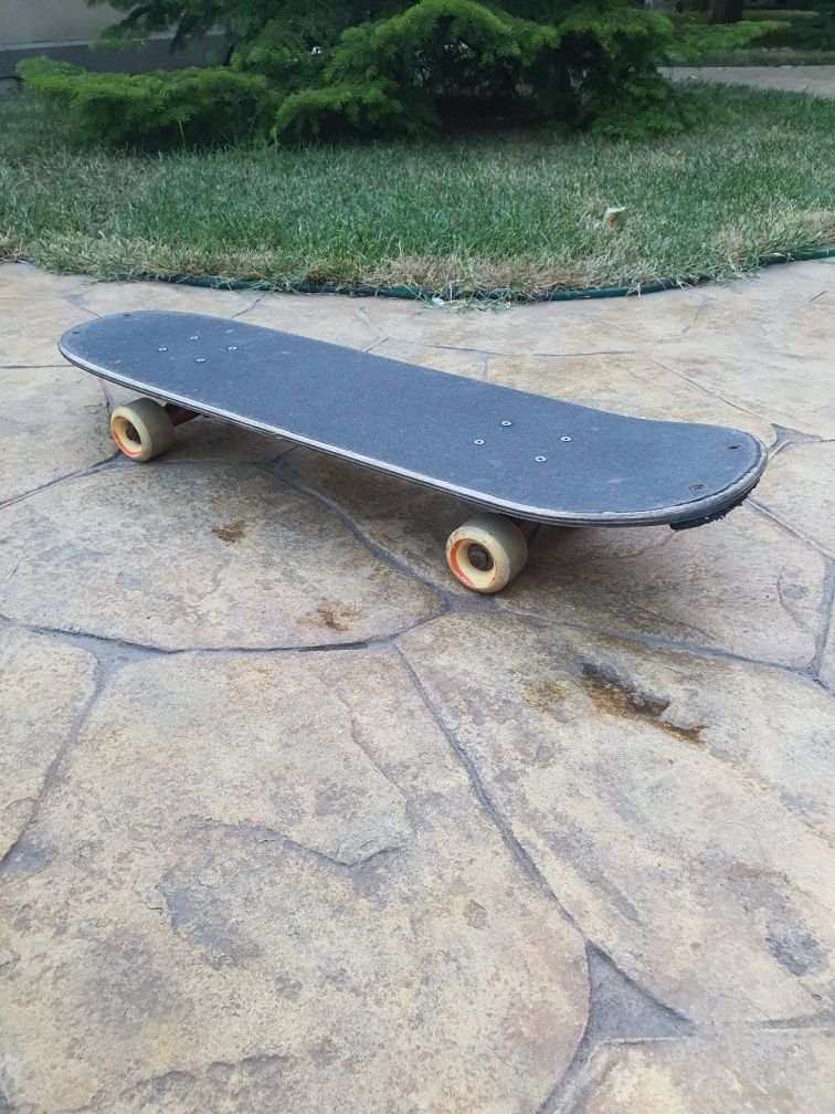 Placa skateboard freestyle