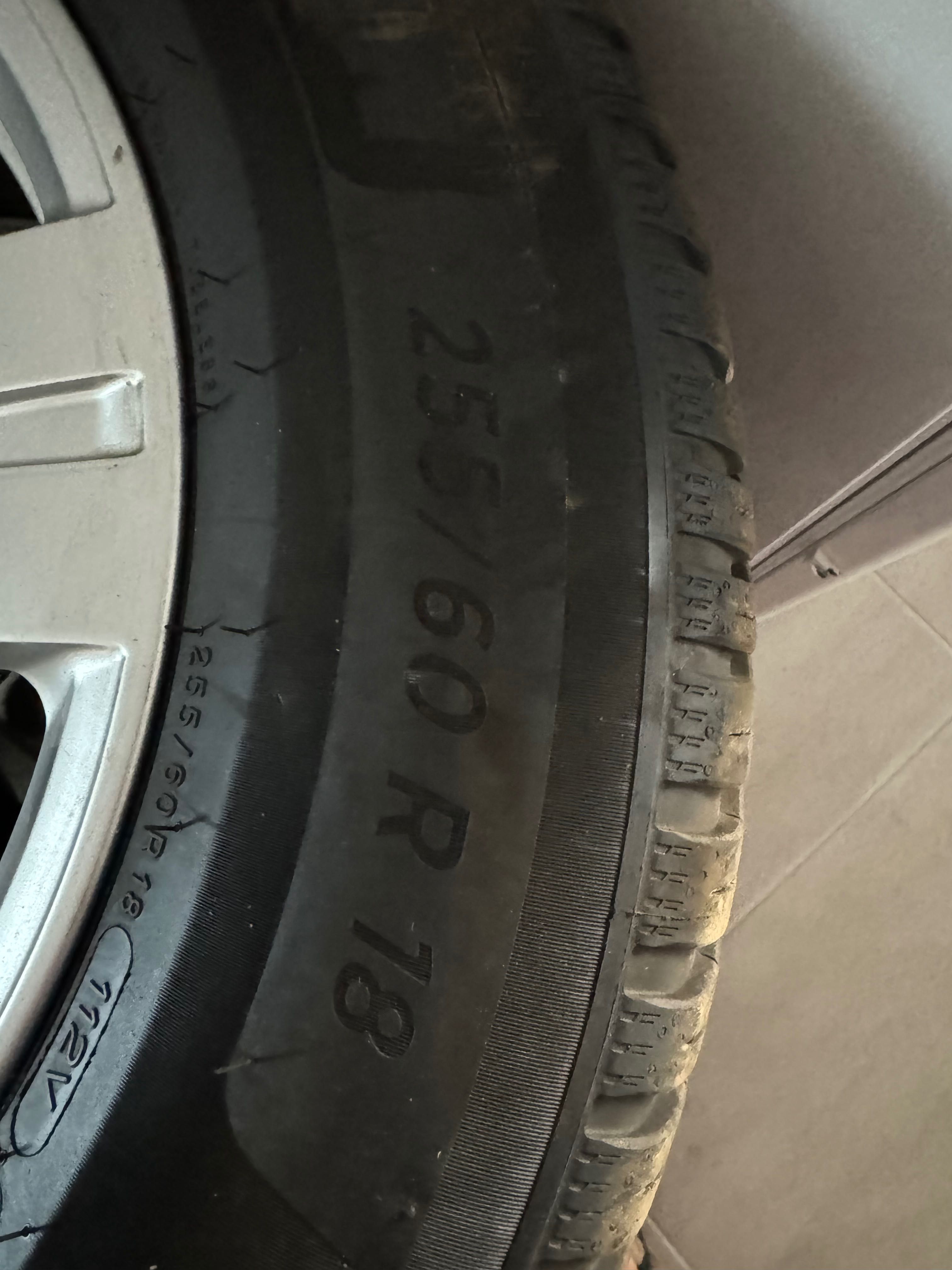 Audi Q7 ,Q8 jante cu roți de 18 inci