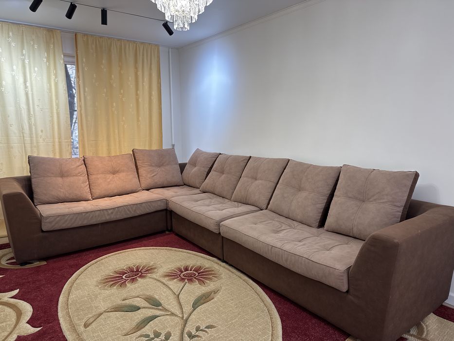 Срочно Продам диван в отличном состоянии