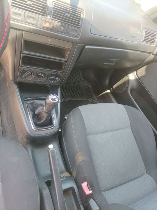 W Golf 1.9 комби . Топ състояние!