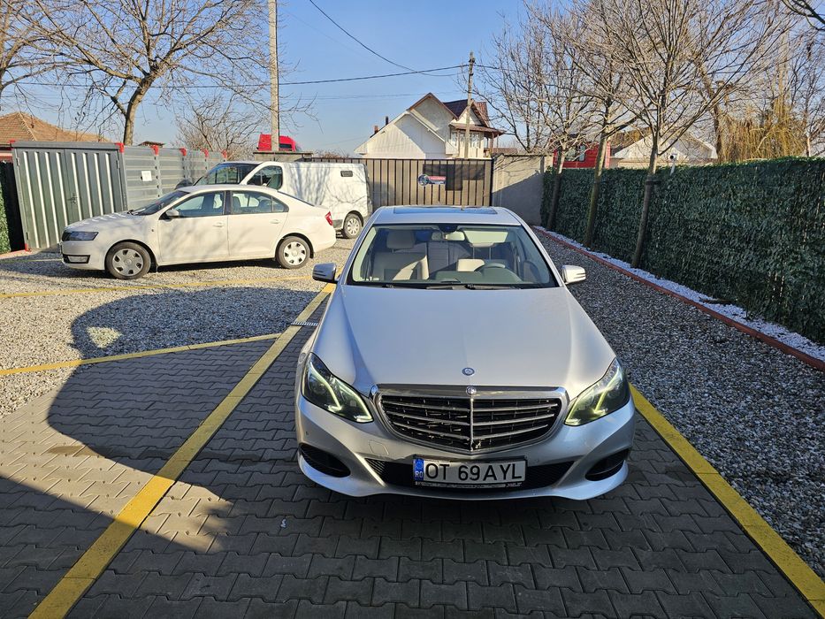 Mercedes Benz E250 204cp Elegance
