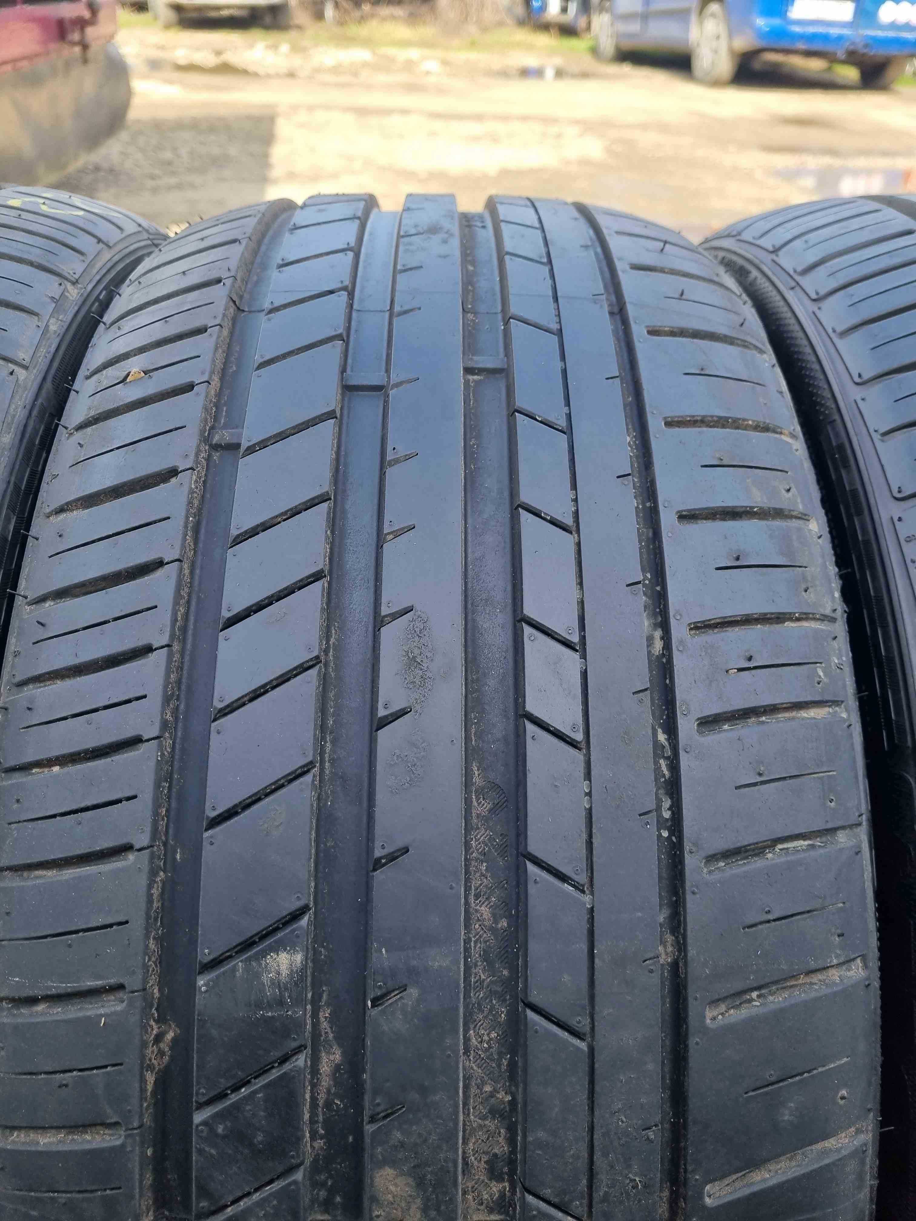 SET 4 Anvelope Vara 235/35 R20 HABILEAD Headking s2000 92W