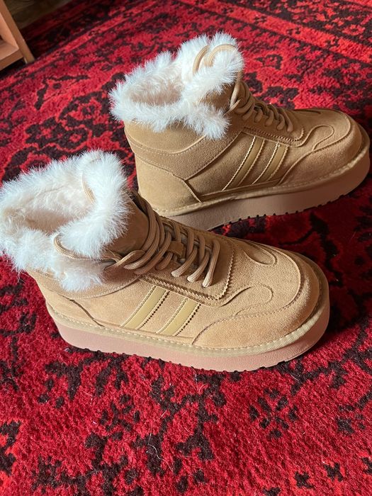 Продам зимнюю обувь