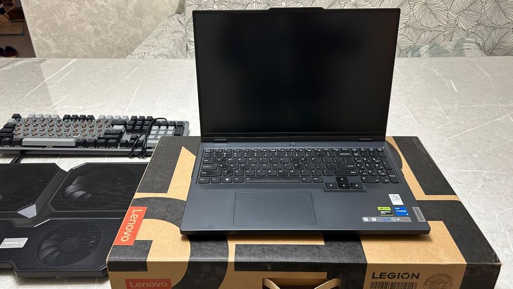 Lenovo legion 5 pro 16irx8