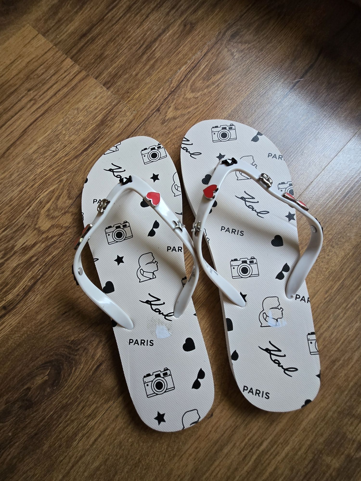 Karl Lagerfeld, Armani Exchange джапанки