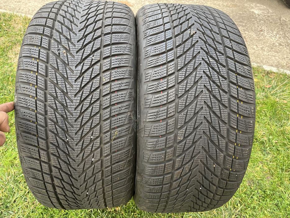 2бр 245/35/19 ЗИМНИ ГУМИ Goodyear Ultra Grip 23ДОТ НОВИ