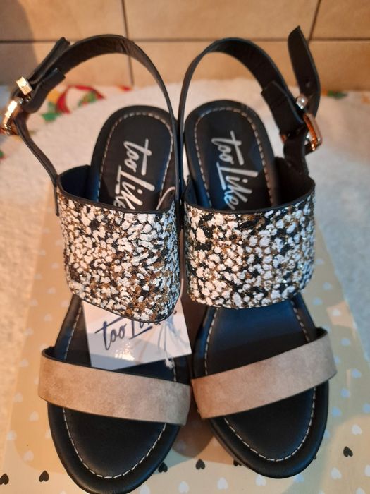 Sandale made Italia marime 37