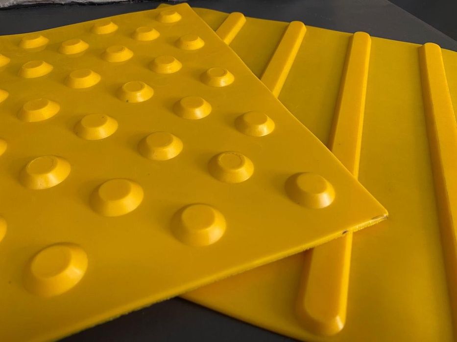 Тактильная плитка тактильные плитки резина 300*300х7мм