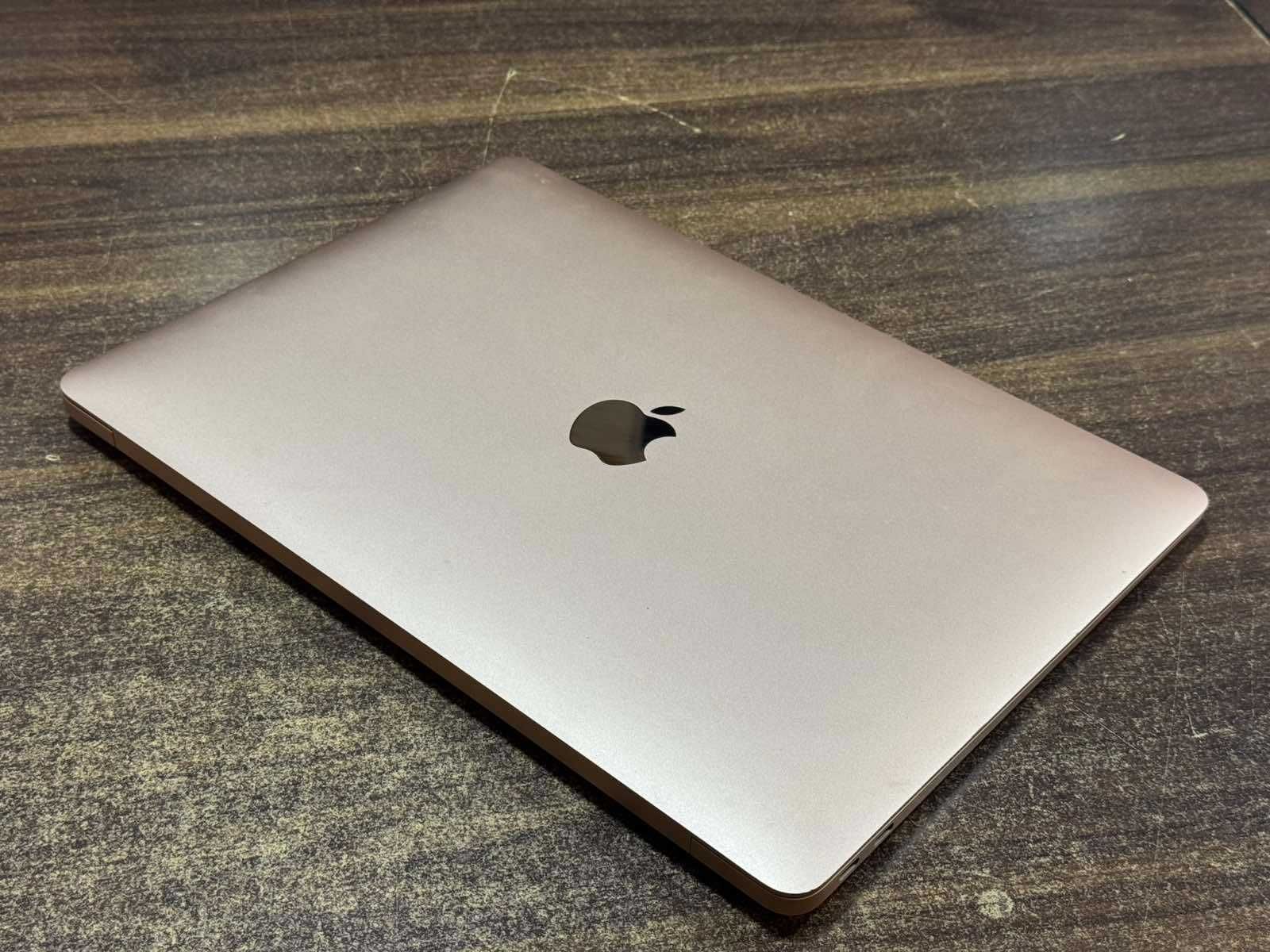 Лаптоп Apple MacBook Air 2021