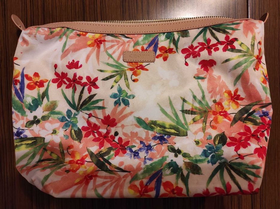 Розова дамска чанта Cropp