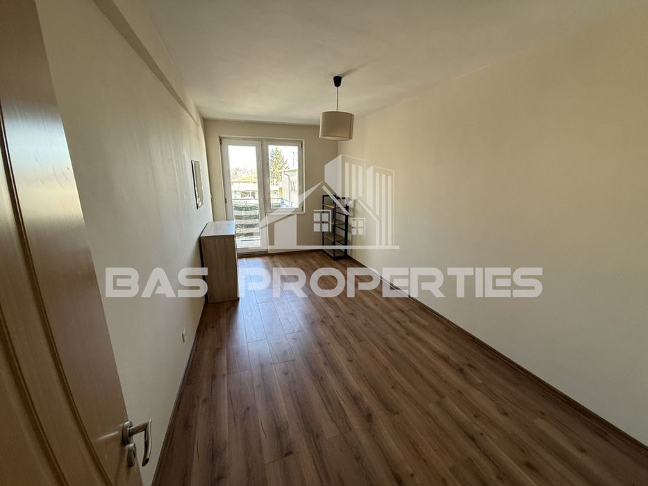 Дава се под наем Тристаен апартамент в София, Люлин 8 - 72 кв.м за 500 € - Снимка #5