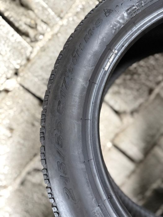 215 55 17 Pirelli M+S dot 2020, stare foarte bună!