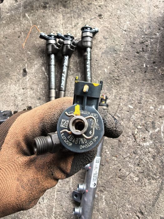 Дюза/Дюзи/помпа/ГНП/рейл за Nissan Xtrail, Qashqai 1.6dci