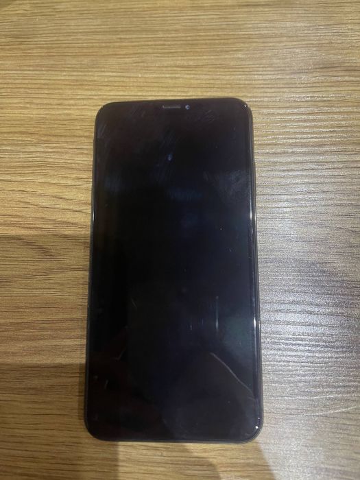 Iphon x s max holati yaxshi