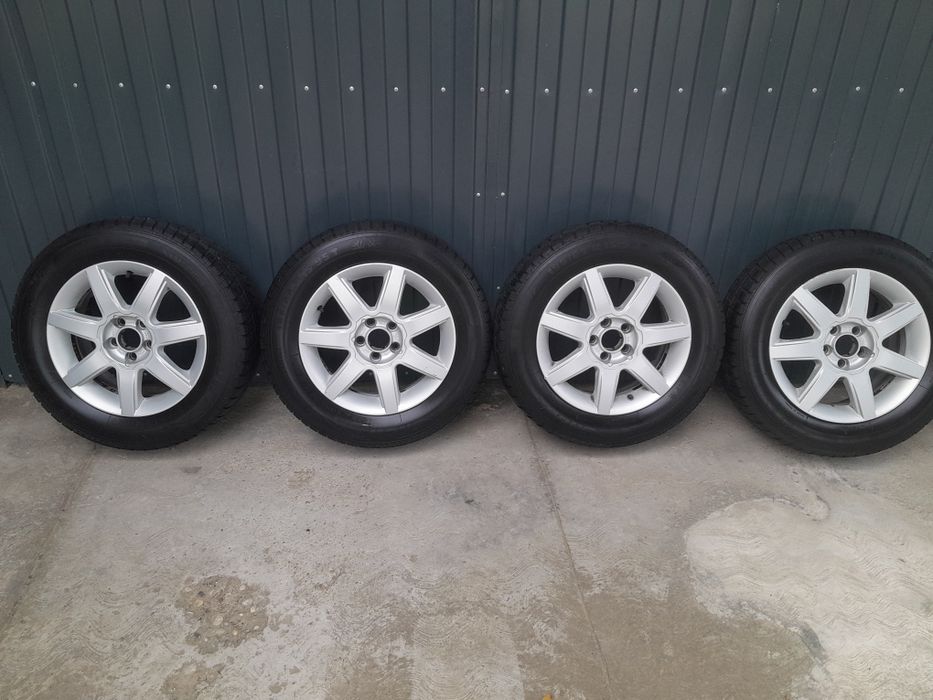 Jante aliaj 15 inch 5/100 cu anvelope de iarnă 195 65 15