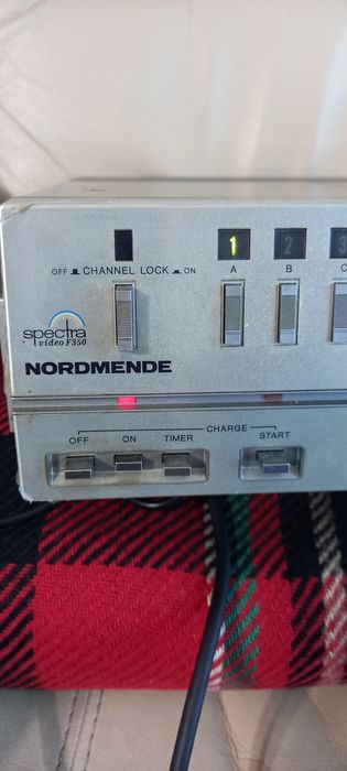 NORDMENDE spectra F350 има и часовник виж снимките