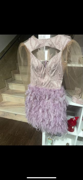 rochie facuta pe comanda .