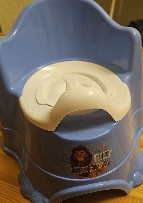 Горшок детский пластмассовый