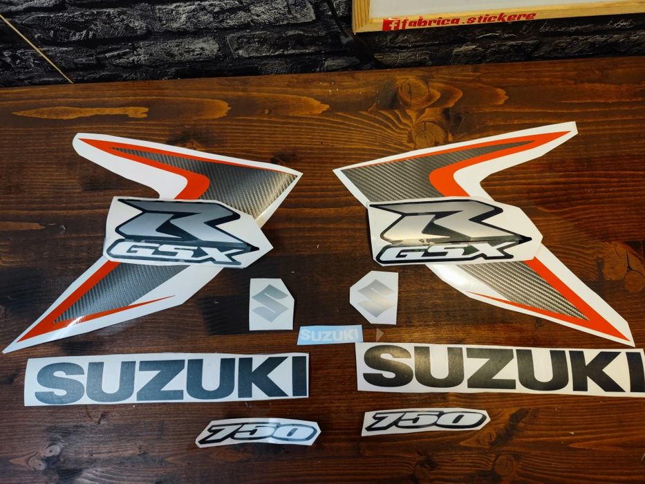 Stickere Oracal compatibile Suzuki Gsxr k5 k6 k7 k8 k9  600 750 1000