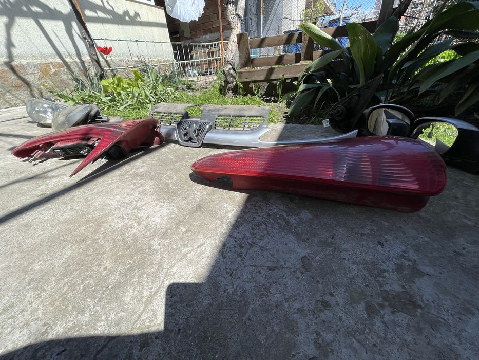 Едрогабаритни части за Пежо 206