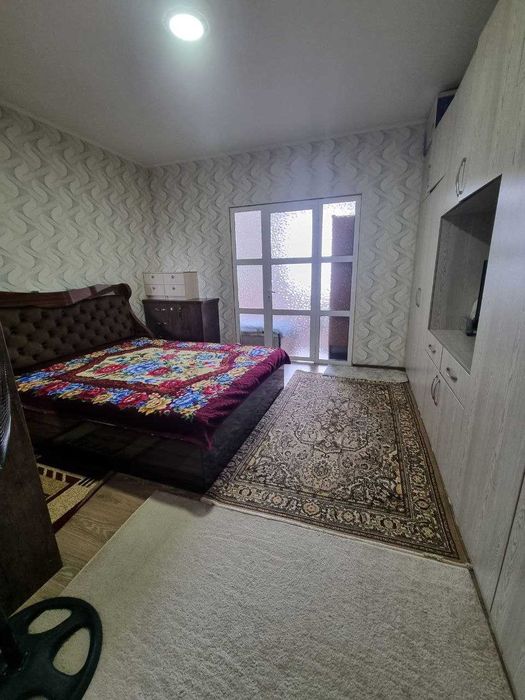 Квартира Зангиота Зиёратгохи ёнида. 2 хона