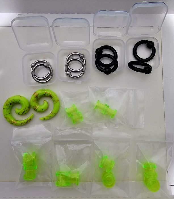 Piercing circular, flesh tunnel, expender