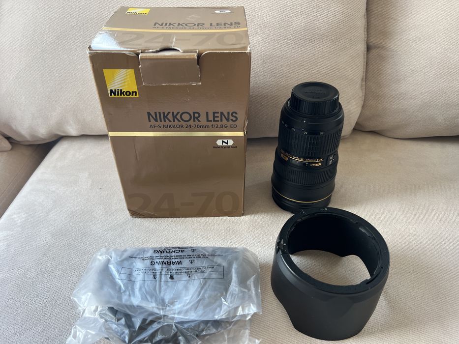 AF-S Nikkor 24-70mm f/2.8G ED обектив Nikon