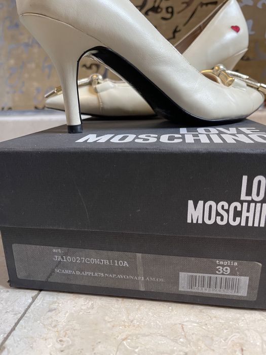 Pantofi Moschino