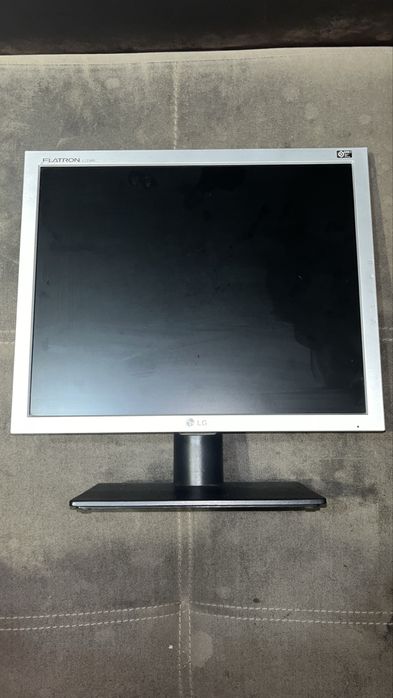 Мониторы продам!