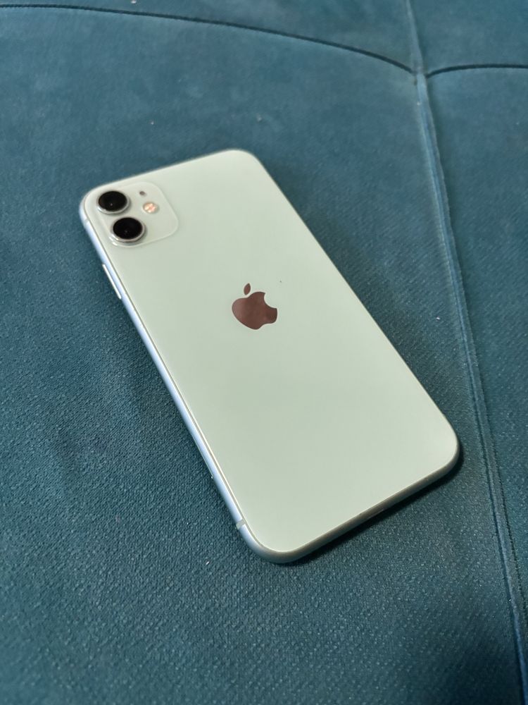 Продам iphone 11 64gb