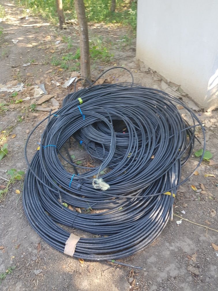 Cabluri de antenă