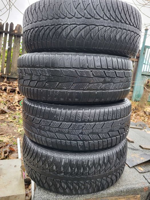 Roți de iarnă 205 55 r16.