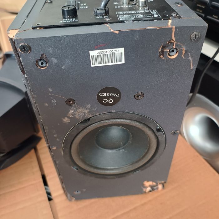 Sustem genius 5.1 subwoofer cu 5 sateliti