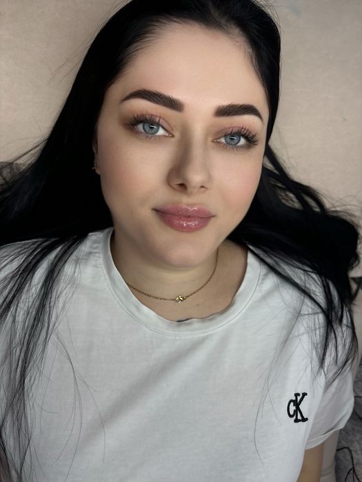 Перманентный макияж бровей