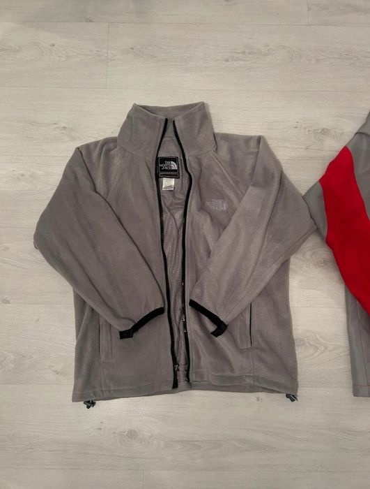 Vând Jacheta The North face cu model fleece