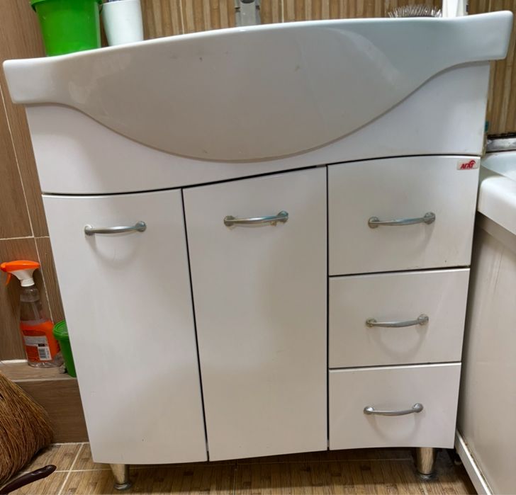 Продается ванная тумбочка