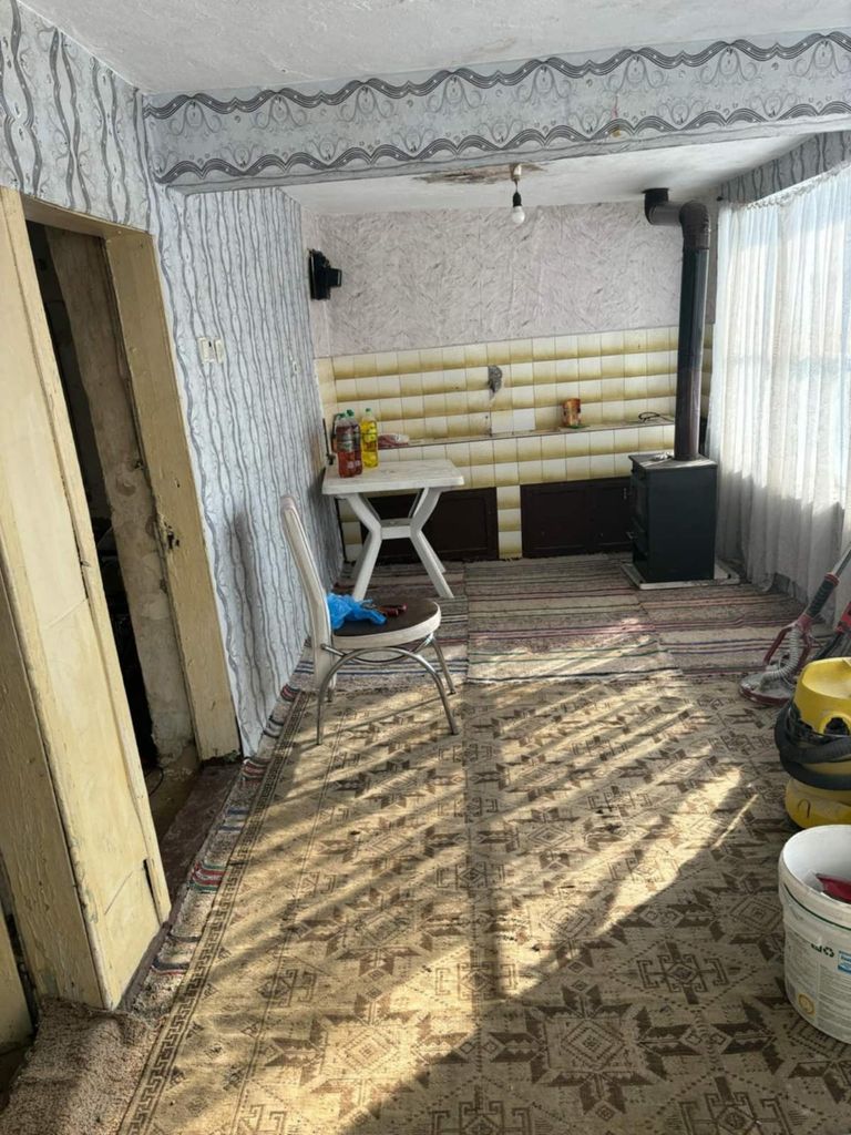 Продава се Къща в с. Тръстиково, Област Варна - 67 кв.м за 274 €/кв.м - Снимка #3