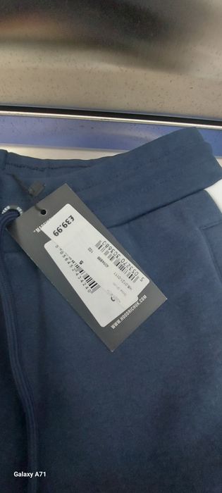 Pantaloni scurți marca Hodrich