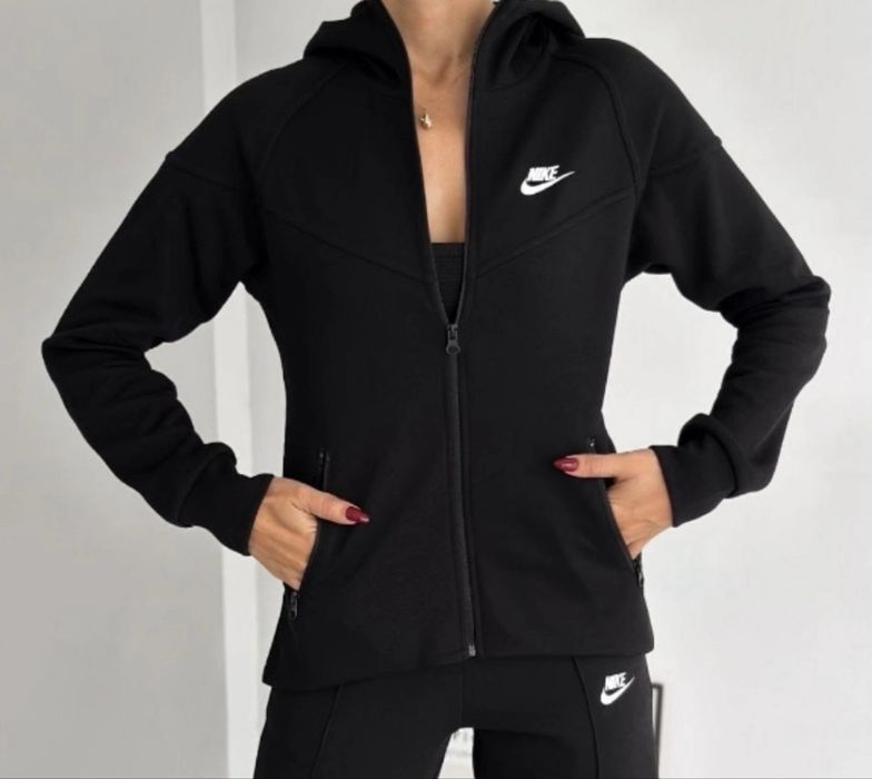 Nike tech fleece - размер M