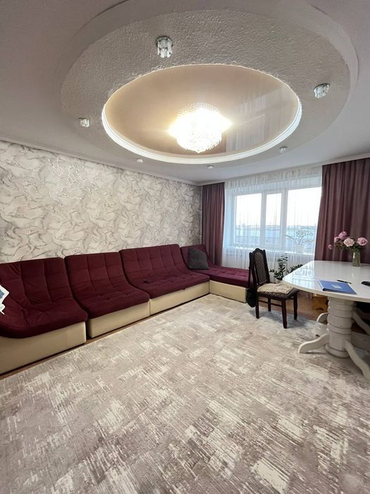 Продам 4-х комнатную квартиру