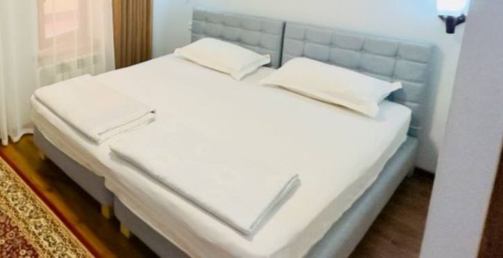 BEZ ZAGS hotel. Mehmonhona