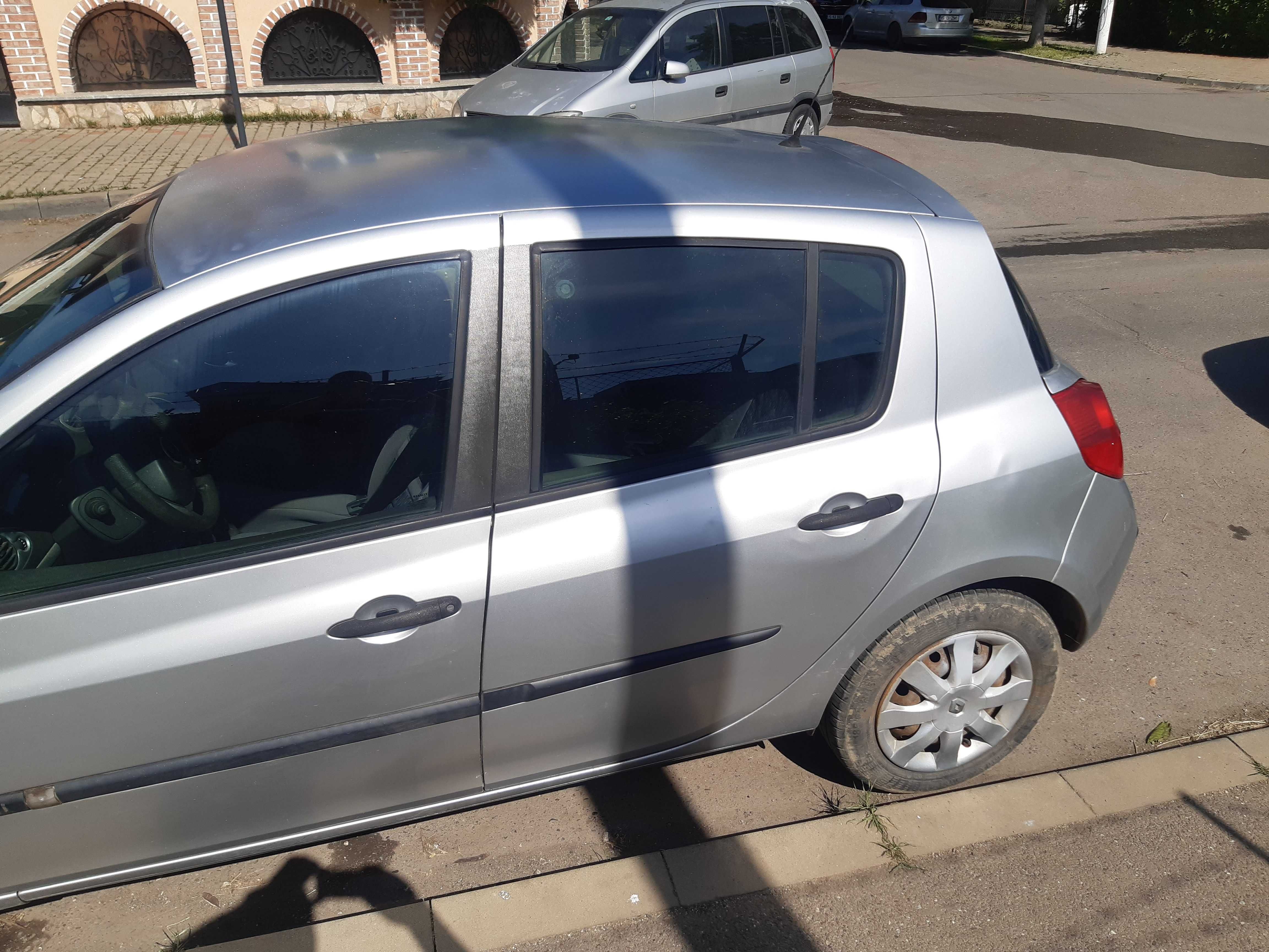 Vand RENAULT Clio 2008 1.5dci,pretul este fix ,nu deranjati inutil