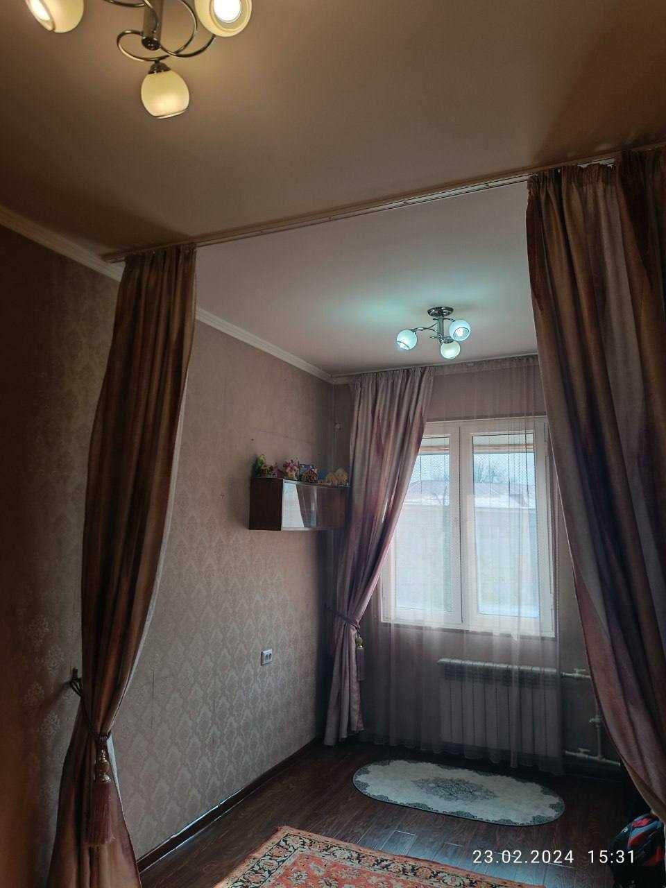 СРОЧНО !! Продается квартира в Яшнабаде 2/2/5 ( 50 кв/м ) Авиасозлар 2