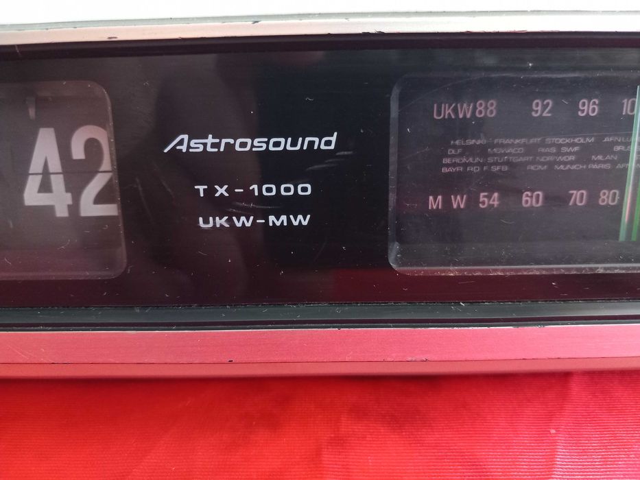 Флип Радио Часовник ASTROSOUND