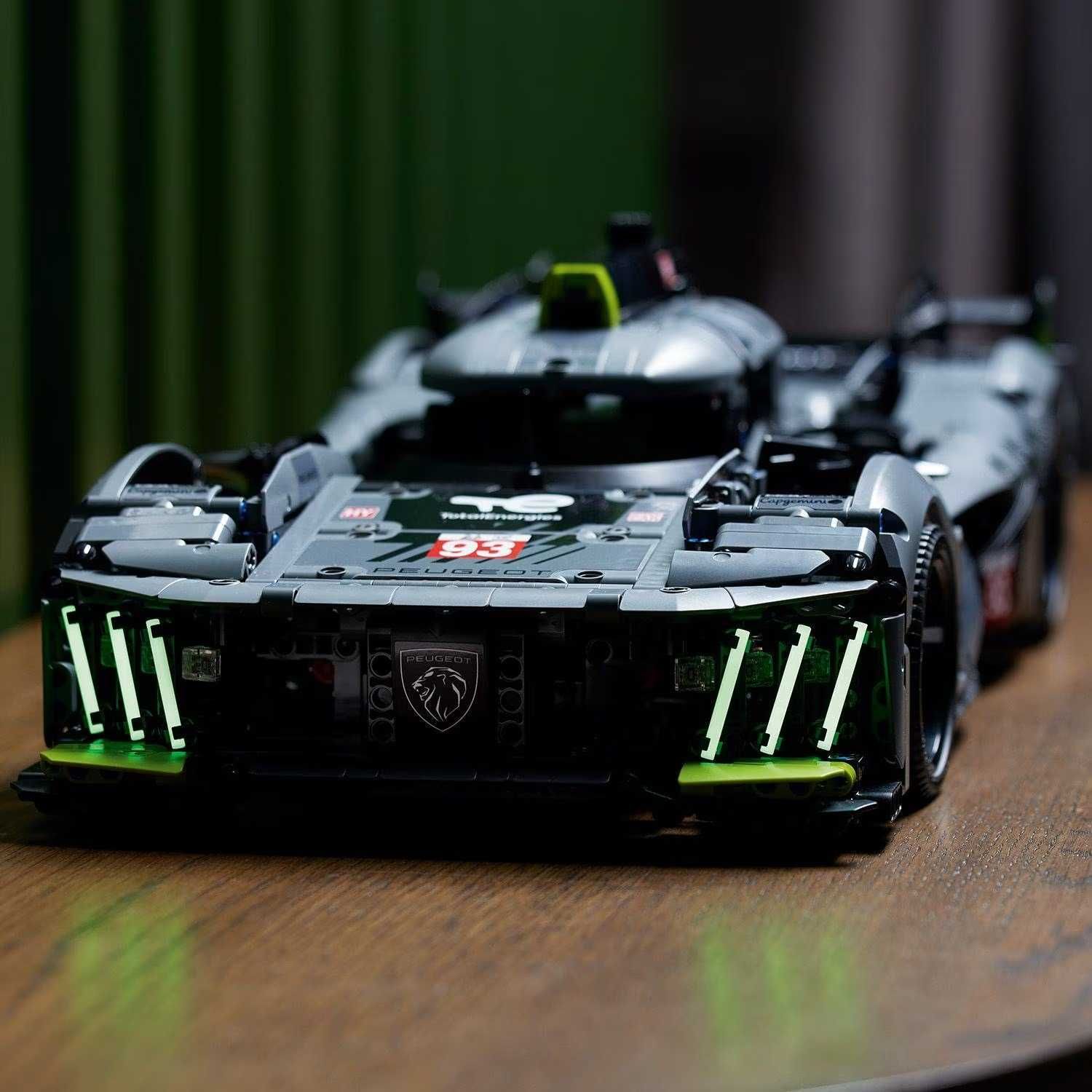 LEGO Technic PEUGEOT 9X8 24H Le Mans Hybrid Hypercar 1775 части