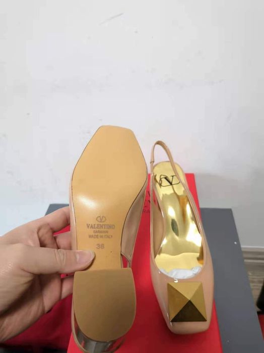 Pantofi Valentino-piele naturală-Reducere la jumătate de preț!